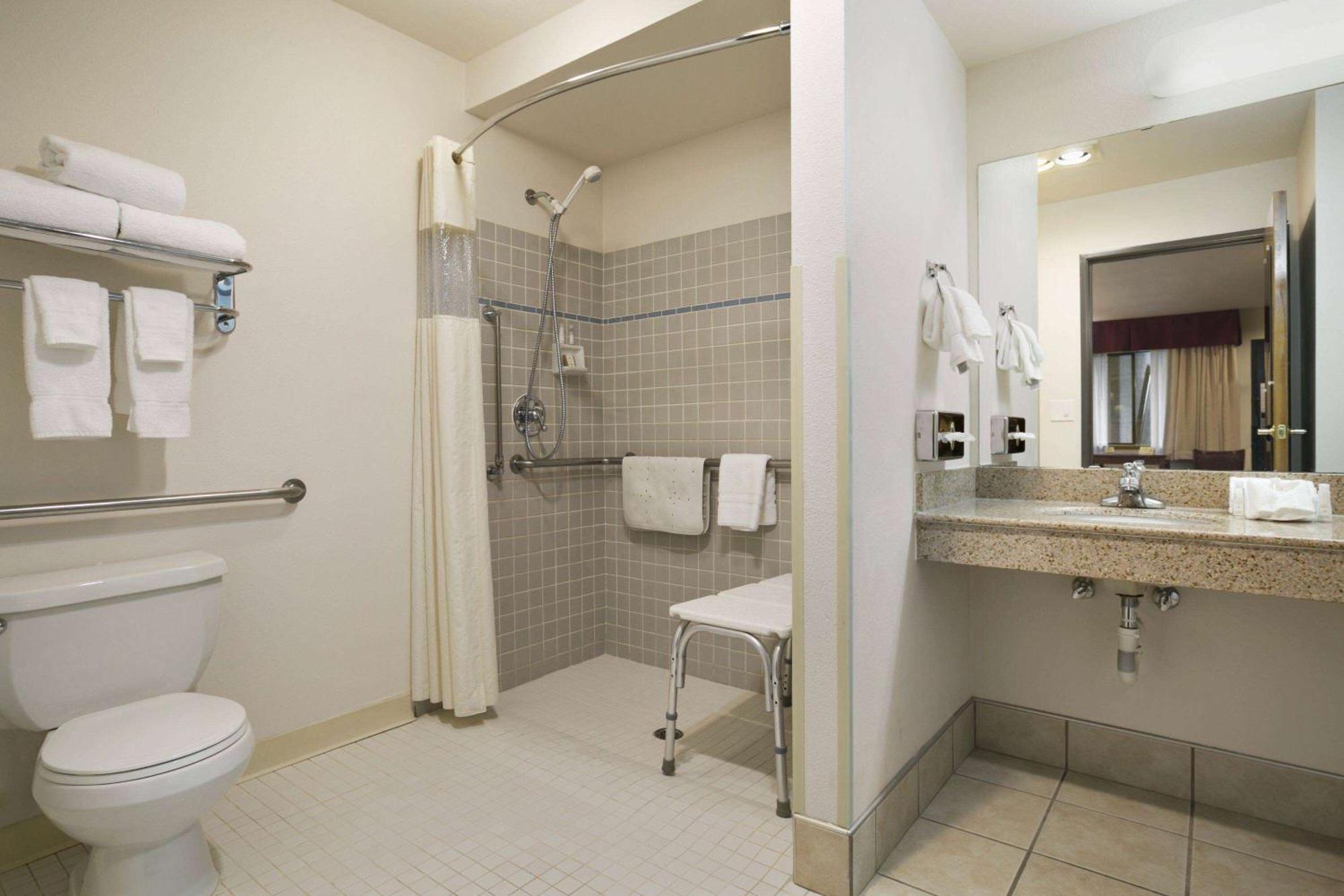 Baymont By Wyndham Seattle/Kirkland Wa Hotell Eksteriør bilde